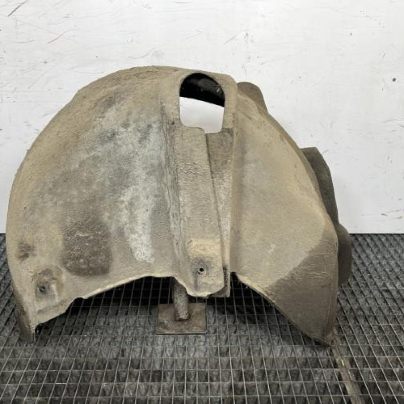 Pare boue arriere droit AUDI A1 1 Photo n°2