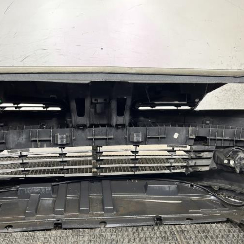 Pare choc avant RENAULT CLIO 3 Photo n°5