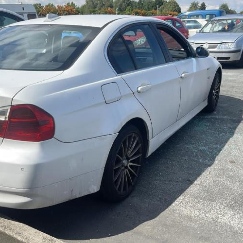 Renfort pare choc arriere (traverse) BMW SERIE 3 E90 Photo n°16