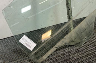 Vitre arriere droit VOLKSWAGEN POLO 4