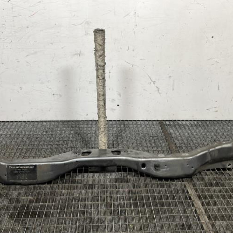 Traverse superieure CHRYSLER VOYAGER 4 Photo n°1