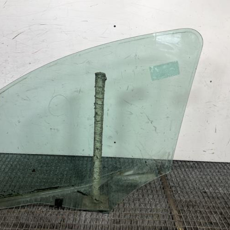 Vitre avant droit CITROEN BERLINGO 2 Photo n°4