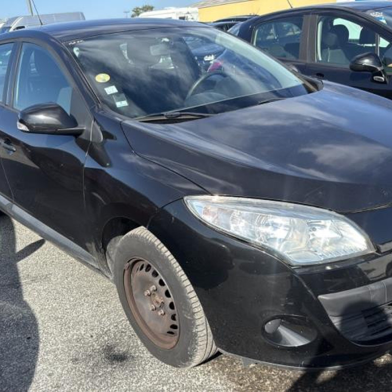 Vitre arriere gauche RENAULT MEGANE 3 Photo n°6