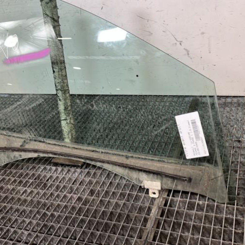 Vitre avant droit RENAULT MEGANE 3 Photo n°2