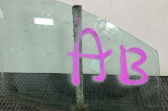 Vitre avant droit PEUGEOT 207 Photo n°1