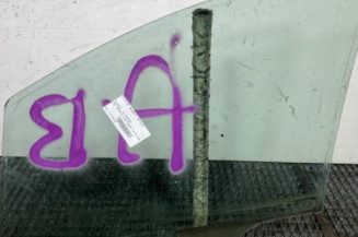 Vitre avant droit PEUGEOT 207