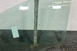 Vitre avant gauche PEUGEOT 207 Photo n°1