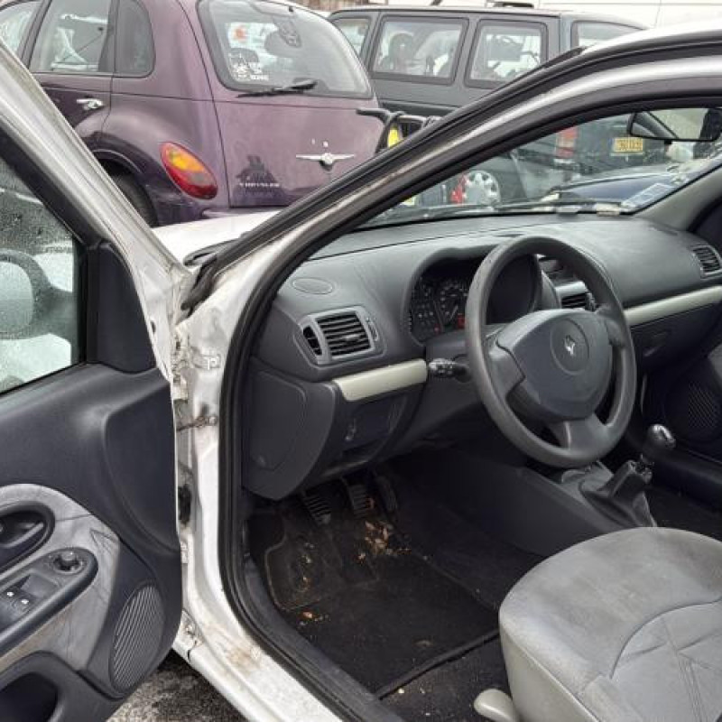 Traverse superieure RENAULT CLIO 2 Photo n°13