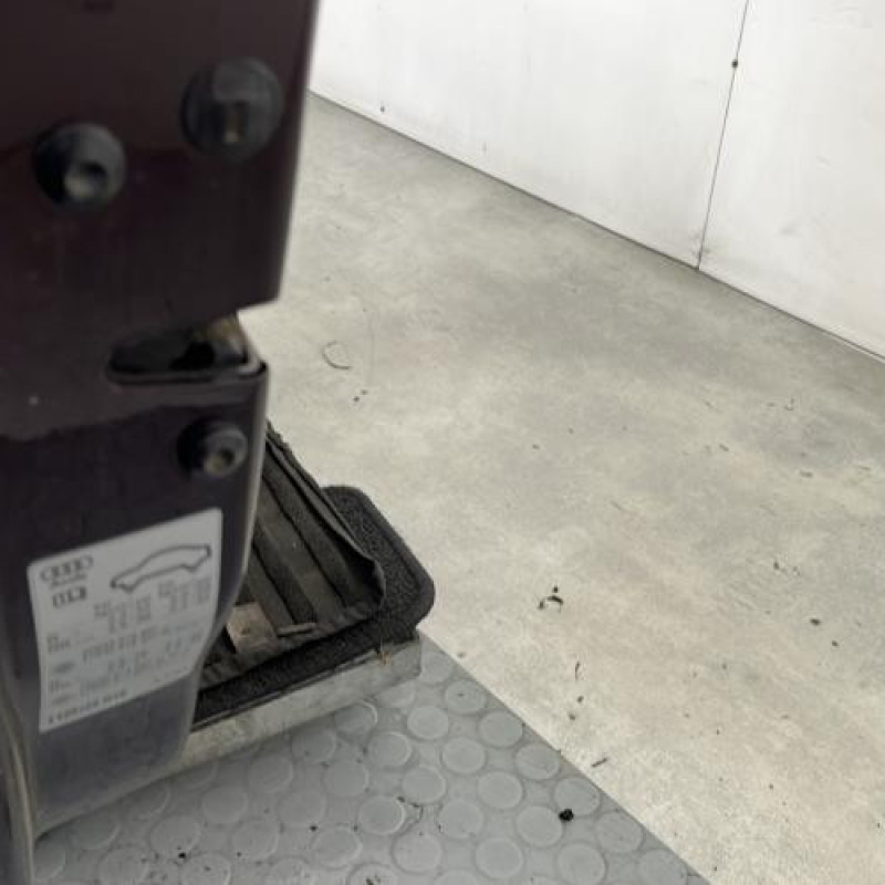 Porte avant gauche AUDI A1 1 Photo n°6