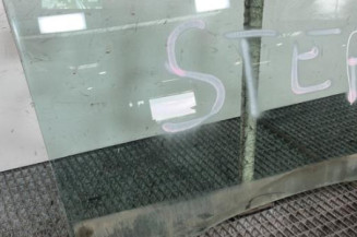 Vitre avant droit RENAULT CLIO 3