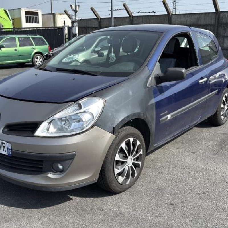 Vitre avant droit RENAULT CLIO 3 Photo n°6