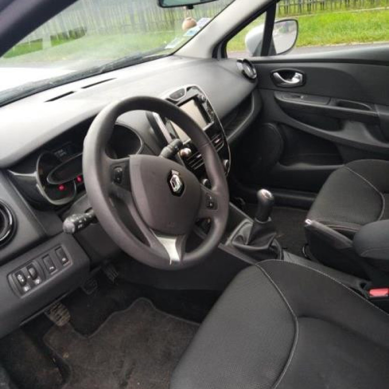 Pretensionneur de ceinture avant droit RENAULT CLIO 4 Photo n°9