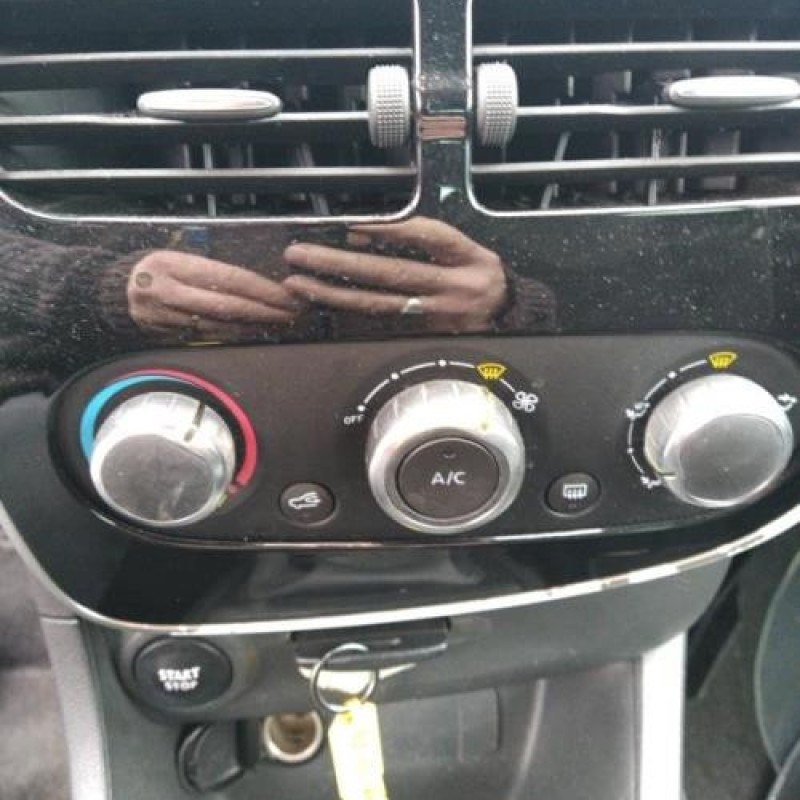 Pretensionneur de ceinture avant droit RENAULT CLIO 4 Photo n°12