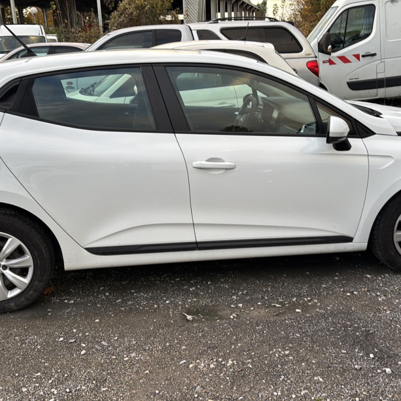 RENAULT CLIO 5 PHASE 1 1.5 BLUE DCI - 8V TURBO Photo n°2