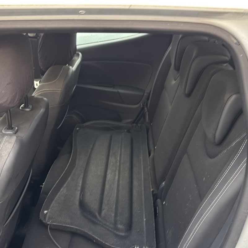 RENAULT CLIO 4 PHASE 2 1.5 DCI - 8V TURBO Photo n°17