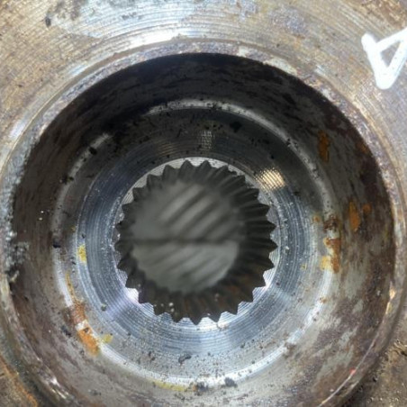 Pivot de moyeu avant droit SUZUKI SWIFT 3