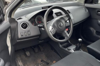 Pivot de moyeu avant gauche SUZUKI SWIFT 3