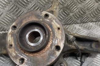 Pivot de moyeu avant droit PEUGEOT 5008 1 Photo n°1