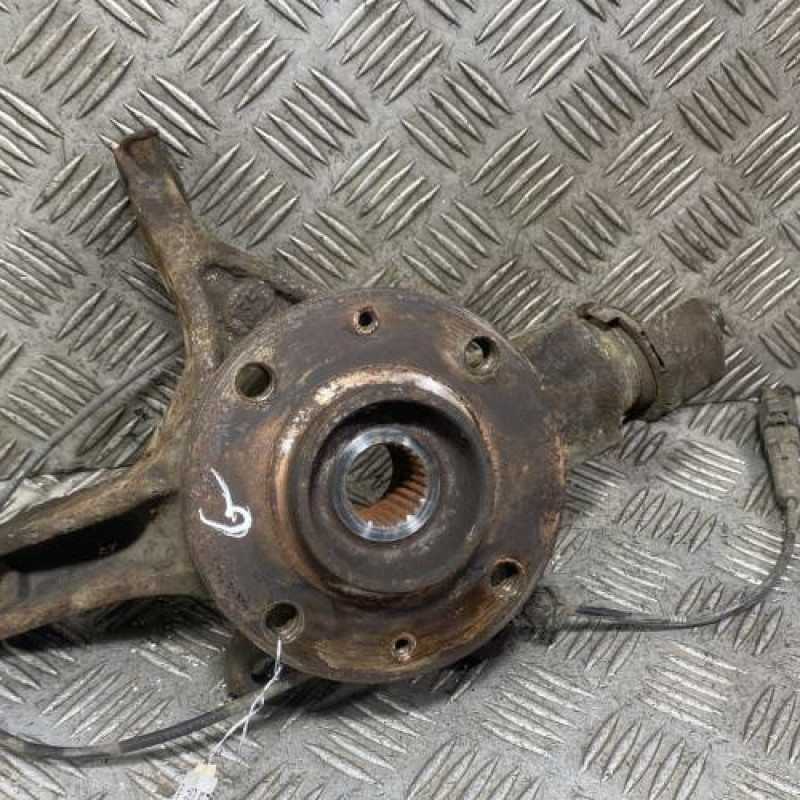 Pivot de moyeu avant gauche PEUGEOT 5008 1 Photo n°1