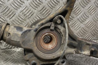 Pivot de moyeu avant gauche PEUGEOT 5008 1