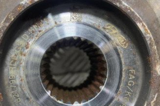 Pivot de moyeu avant droit HYUNDAI KONA