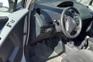 Plage arriere TOYOTA YARIS 2