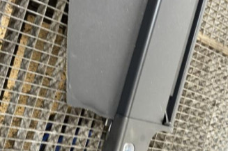 Plage arriere TOYOTA AVENSIS 2