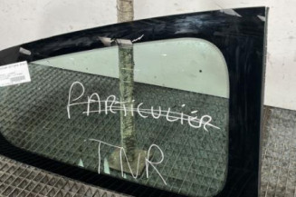 Custode arriere droit RENAULT CLIO 3