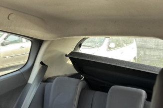 Custode arriere droit RENAULT CLIO 3