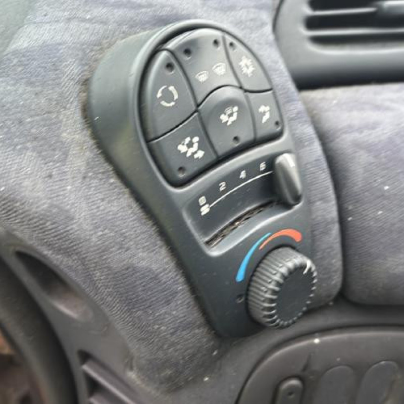 Plage arriere RENAULT ESPACE 3 Photo n°19