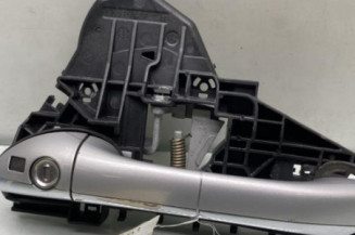 Poignee porte avant gauche MERCEDES CLASSE B 245 Photo n°1