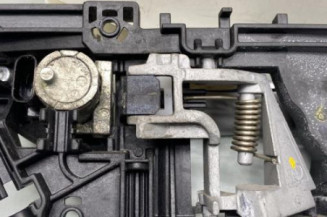 Poignee porte avant gauche MERCEDES CLASSE B 245