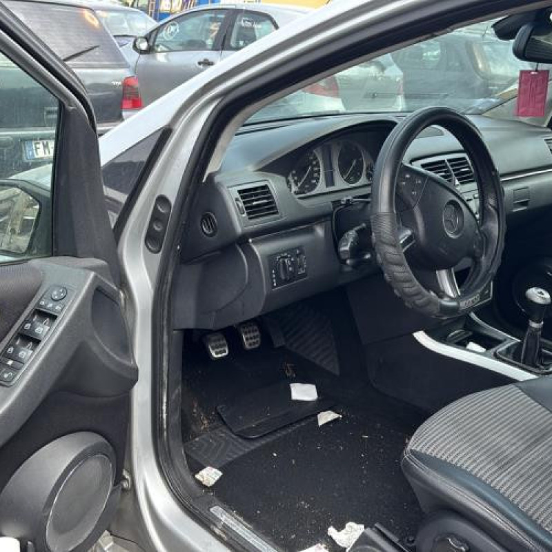 Poignee porte avant gauche MERCEDES CLASSE B 245 Photo n°13