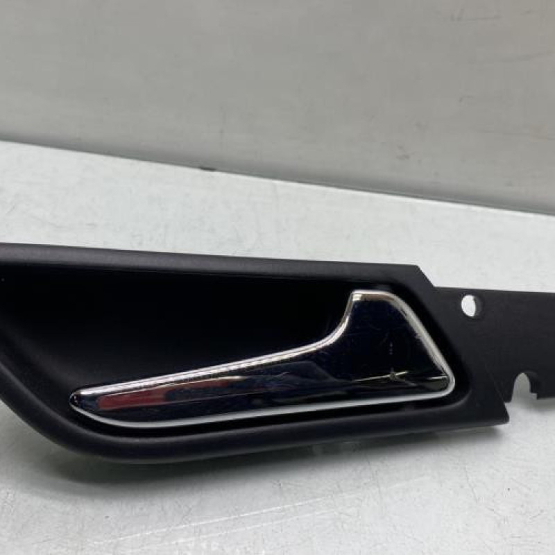 Poignee interieur avant droit MERCEDES CLASSE B 245 Photo n°1