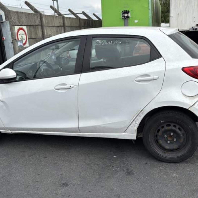 Poignee porte avant gauche MAZDA 2 2 Photo n°7