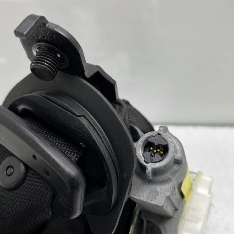 Pretensionneur de ceinture avant droit MERCEDES CLASSE C 204 Photo n°3