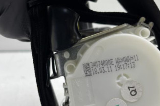 Pretensionneur de ceinture avant droit MERCEDES CLASSE C 204