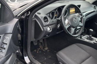 Pretensionneur de ceinture avant droit MERCEDES CLASSE C 204