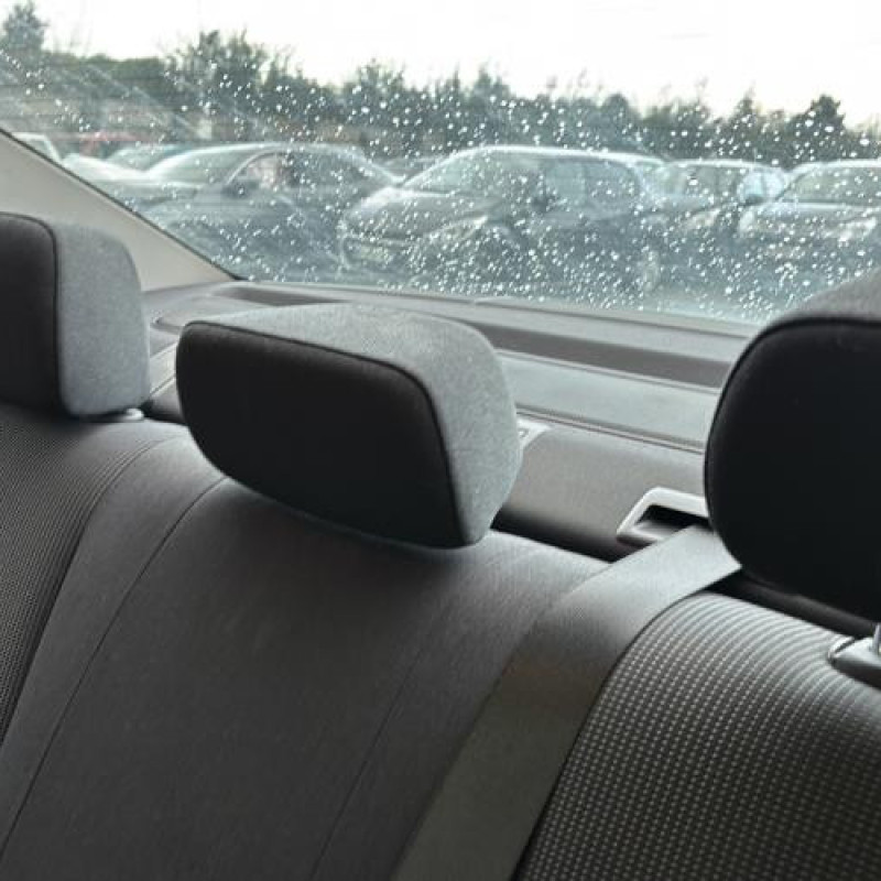 Pretensionneur de ceinture avant droit MERCEDES CLASSE C 204 Photo n°17