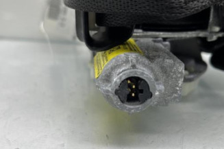 Pretensionneur de ceinture avant gauche MERCEDES CLASSE C 204