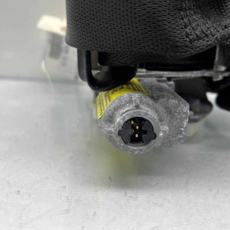 Pretensionneur de ceinture avant gauche MERCEDES CLASSE C 204 Photo n°3