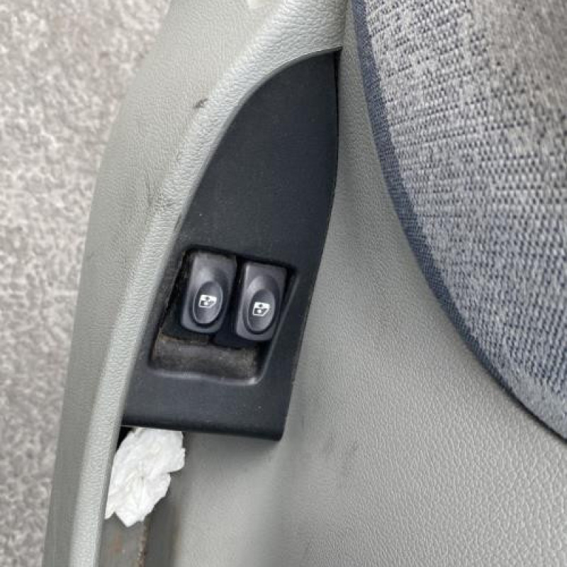 Pretensionneur de ceinture avant droit RENAULT KANGOO 1 Photo n°17