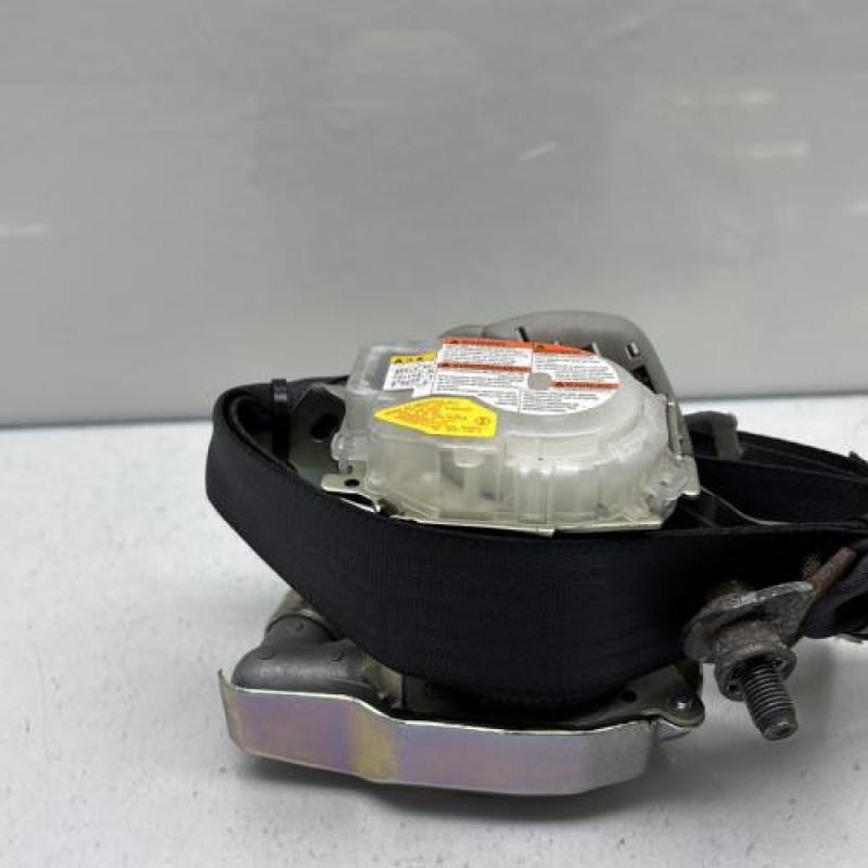 Pretensionneur de ceinture avant gauche SUZUKI SWIFT 3 Photo n°1