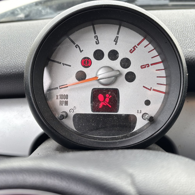 MINI MINI 2 R56 PHASE 2 1.6D - 16V TURBO ONE D Photo n°18