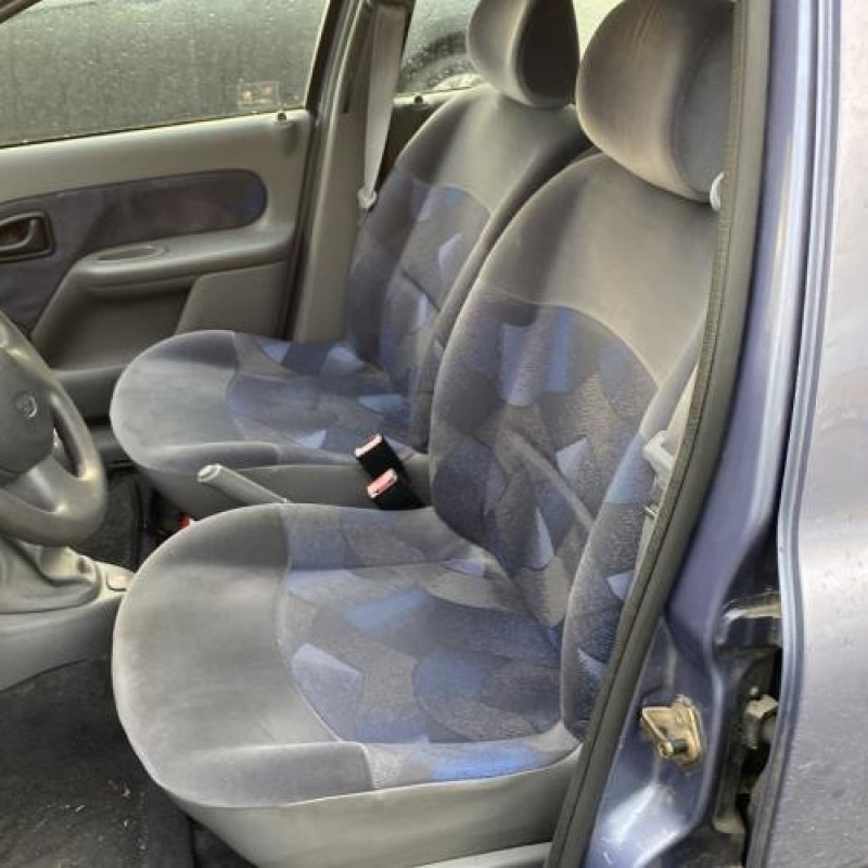 Retroviseur droit RENAULT CLIO 2 Photo n°13