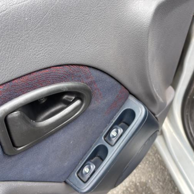 Retroviseur droit RENAULT CLIO 2 Photo n°15