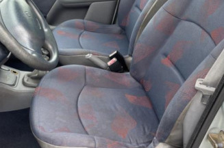 Retroviseur droit RENAULT CLIO 2