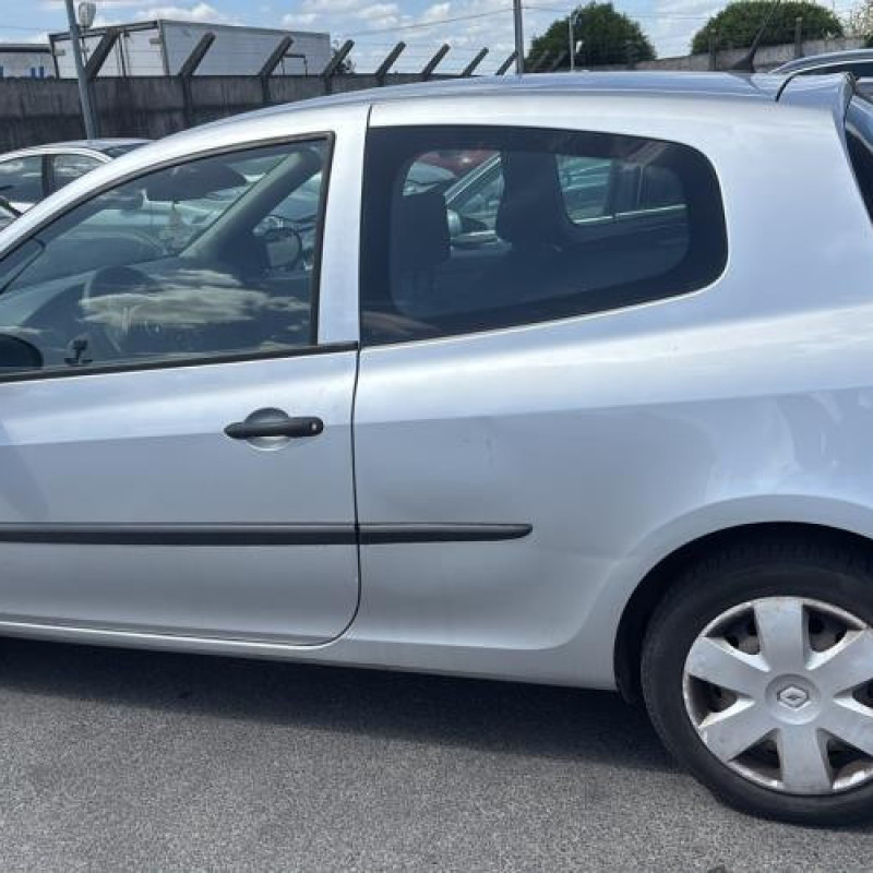 Retroviseur droit RENAULT CLIO 3 Photo n°12