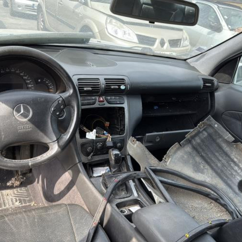 Retroviseur droit MERCEDES CLASSE C 203 Photo n°17