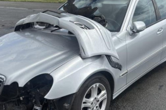 Retroviseur droit MERCEDES CLASSE E 211